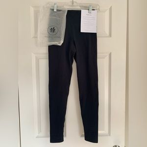 NWT Indigo Luna Ananda Yoga Legging Black